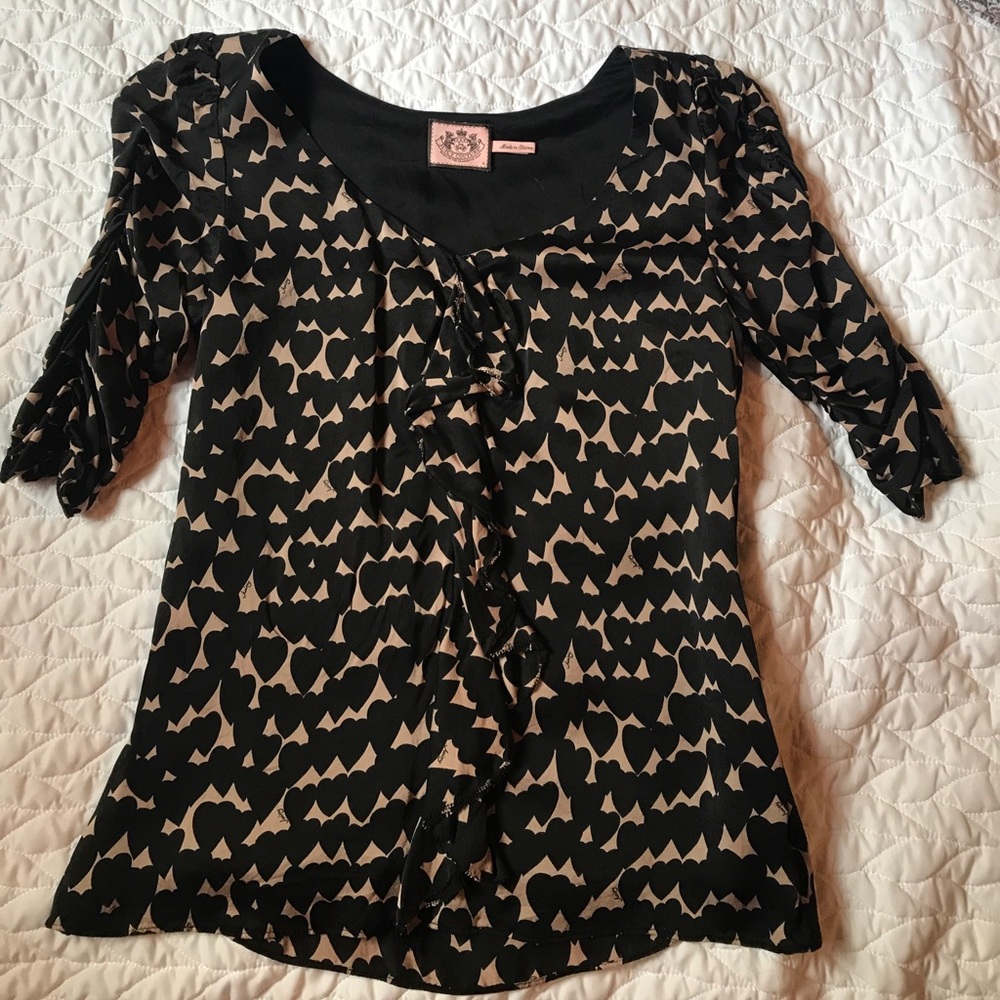 Soft and flattering juicy couture blouse!